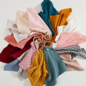 4-layer-cotton-baby-comforting-blanket-wooden-ring-with-cotton-muslin-soothing-towel-accessoire-b-b-1.webp